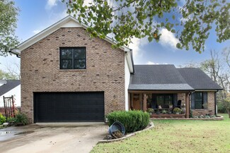 2745 Mollys Ct, Spring Hill, TN 37174