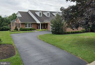104 Stone Tower Ln, Wilmington, DE 19803
