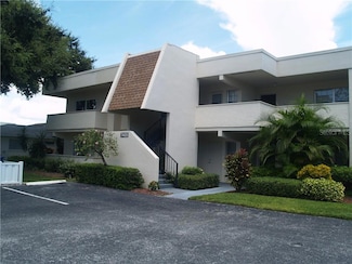 7405 W Cntry Club Dr N Unit 104, Sarasota, FL 34243