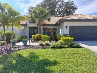 4427 Highland Oaks Cir, Sarasota, FL 34235