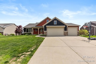 7506 Waterline Dr, Allendale Charter Township, MI 49401