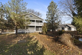22W410 71st St, Naperville, IL 60540