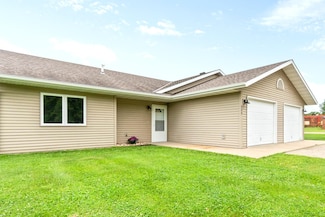 920 Portland St, Villard, MN 56385