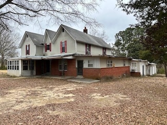 96 Jones St, Sherman, MS 38869