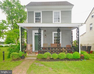 1226 Front St, Mauricetown, NJ 08329