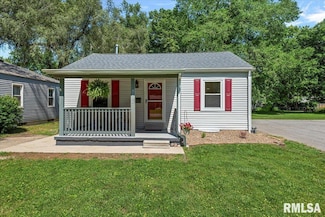 3132 S 4th St, Southern View, IL 62703