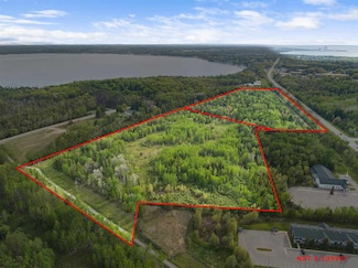 0000 U S 31, Charlevoix, MI 49720
