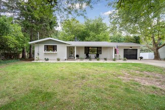 3399 Pine Ridge Dr, Jackson, MI 49201