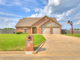 600 Club House Dr, Muskogee, OK 74403