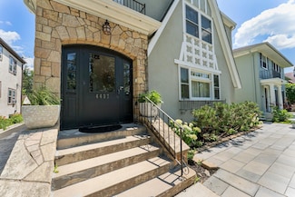4437 Vincent Ave S Unit Upper, Minneapolis, MN 55410