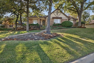 5112 Misty Wood Dr, Arlington, TX 76017