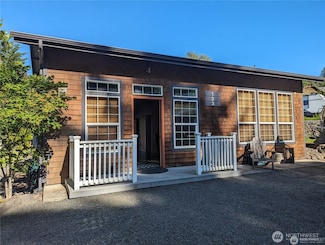 133 Streamside Dr, Mossyrock, WA 98564