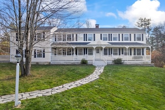 9 Sky Oaks Dr, Biddeford, ME 04005