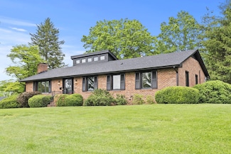 701 Old Dobbin Rd, Lexington, KY 40502