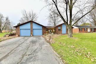 9053 Sunset Ln, Brownsburg, IN 46112