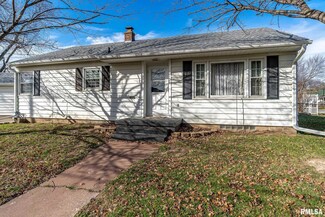 3106 Mckinley Ave, Davenport, IA 52802