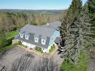 697 Winney Hill Rd, Oneonta, NY 13820