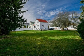 693 Woodman St, Fall River, MA 02724