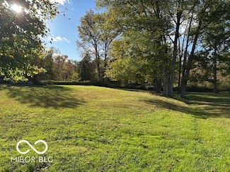 Lot 18 S Vine St, Columbus, IN 47201