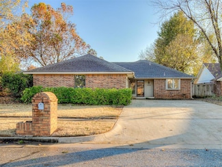 1908 Magnolia Ln, Edmond, OK 73013