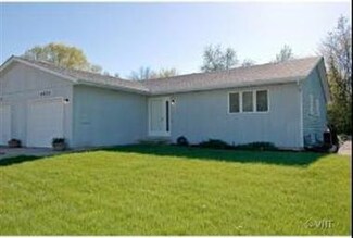 2035 Monday Dr Unit 37, Elgin, IL 60123