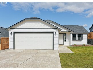 5007 Cedar View Dr, Springfield, OR 97478