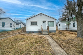 306 Madison Ave, Hobart, IN 46342