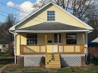 815 18th St, Vienna, WV 26105