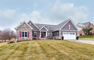 152 Westborough Dr, Troy, MO 63379
