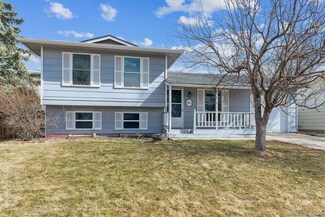3112 S Independence Ct, Lakewood, CO 80227