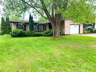 112 E 13th Ave, Sault Sainte Marie, MI 49783