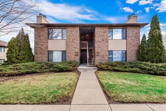 1111 Kane St, South Elgin, IL 60177