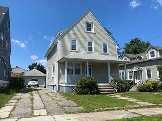 107 Woodbine St, Cranston, RI 02910