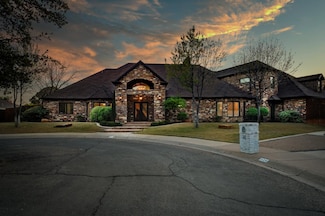15 Whisperwood Cir, Lubbock, TX 79416