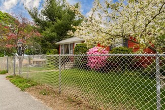 3 Raymond St, Worcester, MA 01607