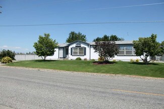362 Omak River Rd, Omak, WA 98841
