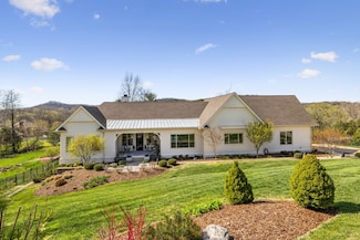 1903 Springcroft Dr, Franklin, TN 37067