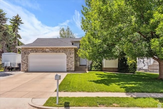 987 N 3150 W, Clearfield, UT 84015