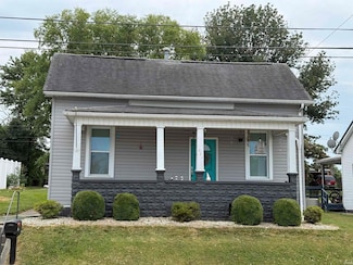 321 W 8th St, Jasper, IN 47546