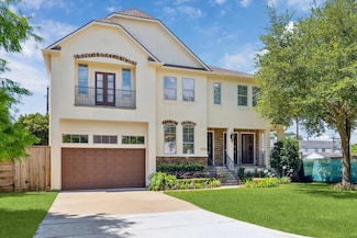 4531 Mimosa Dr, Bellaire, TX 77401
