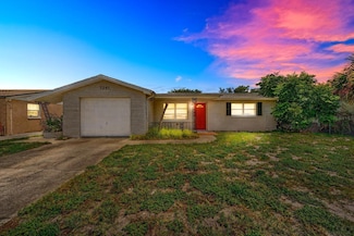 7241 Oak Crest Dr, Port Richey, FL 34668