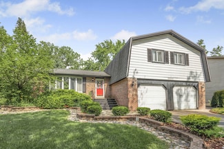 22757 Lakeshore Dr, Richton Park, IL 60471