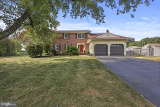51 Wolfpack Rd, Trenton, NJ 08619