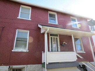 8 6th Ave, Brownsville, PA 15417
