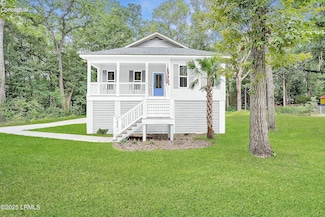 3 Stripland Way, Saint Helena Island, SC 29920