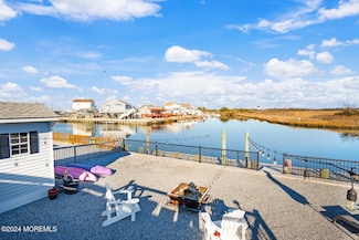 401 Kingfisher Rd, Tuckerton, NJ 08087