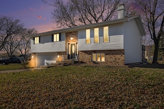 1510 W 94th Ct, Crown Point, IN 46307