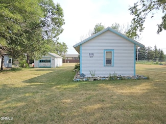 209 Main St, Golden Valley, ND 58541