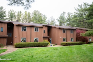 33 Churchill Crest Unit 33, Pittsfield, MA 01201