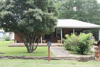 440 9th Ave NW, Carbon Hill, AL 35549